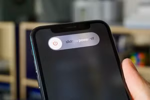 Có nên tắt nguồn điện thoại thường xuyên?