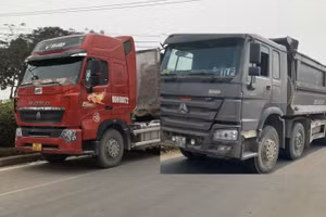 Nhiều trường hợp xe quá tải di chuyển qua cầu Thăng Long bị xử phạt