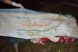 Công an thông tin vụ thi thể phụ nữ bỏ trong bao tải dưới hồ