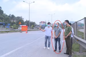 Cơ quan Công an xác định hiện trường nơi đối tượng Lâm Văn Luân (khoang đỏ) tổ chức cho 5 đối tượng người Trung Quốc lẩn trốn lực lượng chức năng.