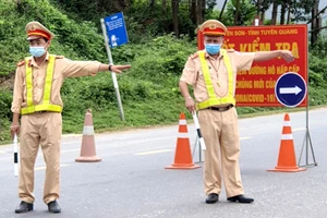 Một chốt kiểm soát dịch bệnh tại tỉnh Tuyên Quang. Ảnh minh hoạ.