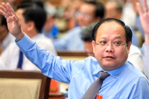 Ông Tất Thành Cang.