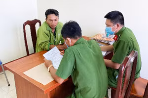 Đối tượng Nguyễn Duy Thiệu tại cơ quan chức năng. Ảnh: Công an tỉnh Đắk Lắk.