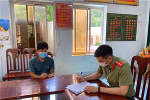 Đối tượng Chu Văn Thuận tại cơ quan điều tra. 