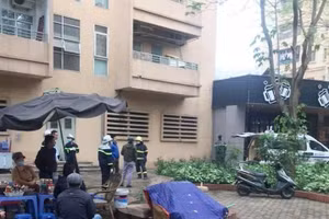 Lực lượng chức năng có mặt tại hiện trường vụ việc.