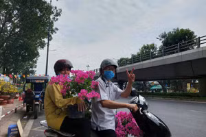 Người dân cả nước háo hức chờ đón năm mới Tân Sửu 2021