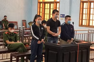 Các đối tượng tại phiên toà xét xử sơ thẩm. Ảnh: Công an Gia Lai.