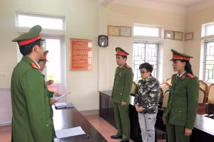 Người phụ nữ bị “nữ quái” lừa đảo 10 tỷ đồng