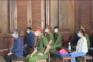 Các bị cáo tại phiên toà.