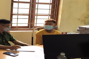 Đối tượng V.A.S. tại cơ quan công an.