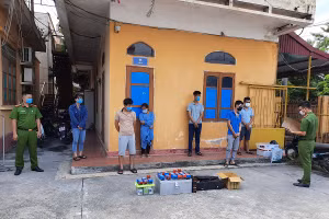 Khởi tố 6 đối tượng tội làm giả và sử dụng tài liệu giả của cơ quan tổ chức