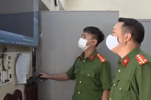 Lực Lượng chức năng trích xuất camera việc chị N.T.L. từ TP. Hồ Chí Minh về Hà Nam không khai báo, đi thuê nhà trọ tại thị xã Duy Tiên, tỉnh Hà Nam. Ảnh: Công an Hà Nam.