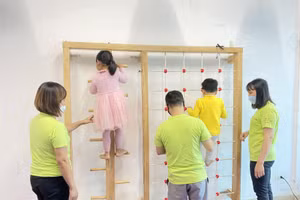 Các trung tâm, cơ sở chuyên biệt can thiệp trẻ tự kỷ tìm lối đi vượt qua dịch bệnh 