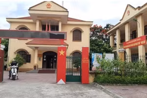 Trụ sở UBND phường Văn Đẩu.