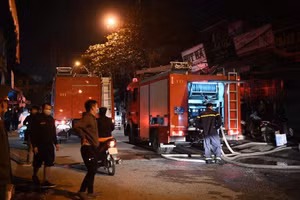 Thông tin chính thức về vụ hoả hoạn gần chợ vải Ninh Hiệp