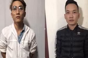 2 đối tượng Nguyễn Ngọc Tú (trái) và Hoàng Minh Hiếu tại cơ quan công an.