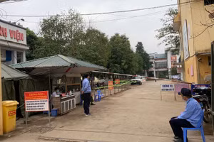 Lịch trình di chuyển dày đặc của 2 người nhiễm Covid-19 ở Hòa Bình