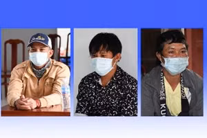 Các đối tượng Lai, Rỡ, Thanh (từ trái sang phải) tại cơ quan chức năng. 