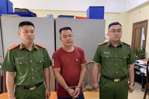 Lò Văn Quý tại cơ quan chức năng. Ảnh: Công an Sơn La.