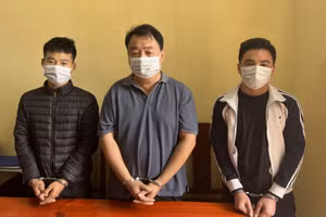 3 đối tượng Thọ, Hùng, Giang (từ trái qua phải).