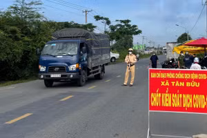 Một chốt kiểm soát dịch bệnh ở Long An.