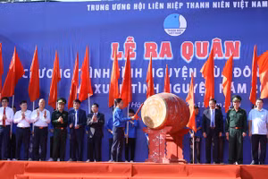 Nghi thức ra quân Chương trình Tình nguyện mùa Đông năm 2020 và Xuân tình nguyện năm 2021.