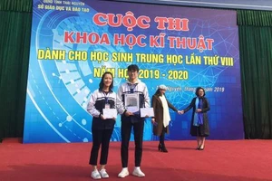 2 học sinh Thân Quý Mùi và Đỗ Bảo Ngọc.