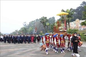 Long trọng tổ chức Lễ dâng hương tưởng niệm các Vua Hùng