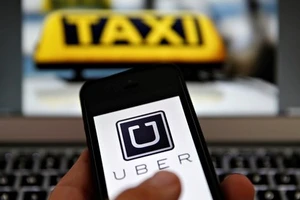 Các nhà điều tra cho biết, cô gái đi ăn tối ở nhà hàng đêm 5/12 và dùng ứng dụng Uber trên điện thoại để gọi taxi về nhà.