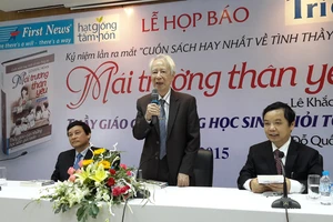 Hai nhà giáo - nhà báo “song kiếm hợp bích” viết về tình thầy trò