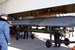 Tên lửa hành trình tầm xa Kh-101.