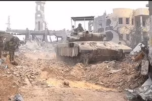 Gaza đổ nát vì chiến dịch tấn công của Israel.