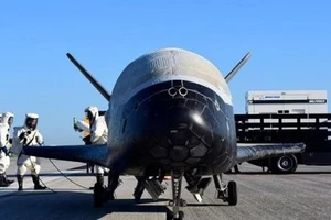 Máy bay không gian X-37B của Mỹ.