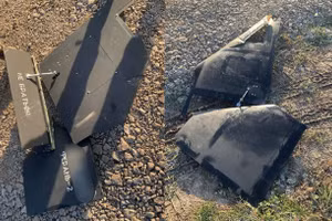 Phần còn lại của chiếc UAV màu đen với dòng chữ Geran-2 được tìm thấy ở Ukraine hôm 25/11.