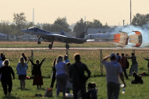 Tiêm kích Su-57.