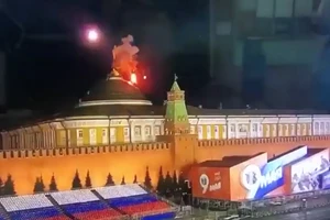UAV phát nổ bên trên Điện Kremlin.