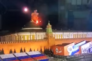 UAV phát nổ bên trên Điện Kremlin.