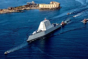 Mỹ nối dài chuỗi ngày thử nghiệm siêu hạm Zumwalt 