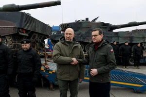 Xe tăng Leopard 2.