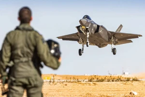 Tiêm kích F-35I của Israel.