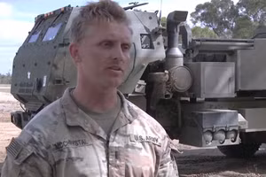 Hệ thống tên lửa ATACMS. 