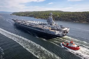Biên đội tàu sân bay USS Gerald R.Ford.