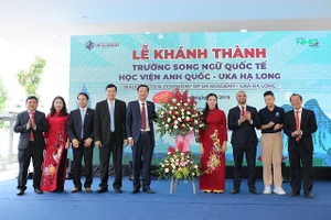 Lãnh đạo tỉnh Quảng Ninh chúc mừng Tập đoàn giáo dục Nguyễn Hoàng khánh thành UK Academy.