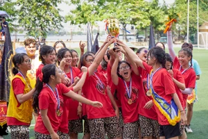  Sôi động nhịp sportday sparkling của học sinh Trường THPT Chu Văn An, Hà Nội.