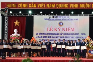 Trường Đại học Sư phạm Thể dục thể thao kỷ niệm Ngày Nhà giáo Việt Nam 20/11. 