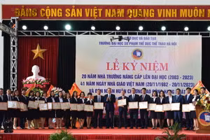 Trường Đại học Sư phạm Thể dục thể thao kỷ niệm Ngày Nhà giáo Việt Nam 20/11. 