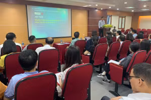 Đổi mới phương pháp giảng dạy môn Toán trong lĩnh vực khoa học xã hội.