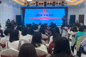 Hội thảo đánh giá công tác xây dựng trường mầm non đạt chuẩn quốc gia. 