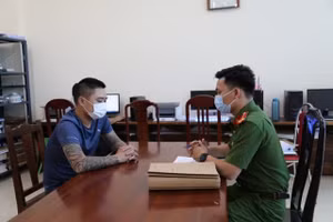 Bùi Thanh Dương tại Cơ quan Công an. 