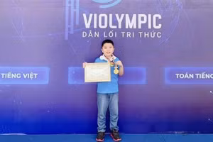 Nguyễn Tiến Nam tại cuộc thi ViOlympic Toán học 2022